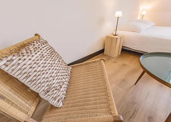 - Place Du Forum - Cathedrale - Center Apartment *